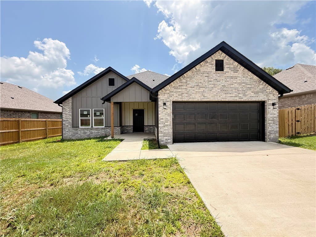 385 Smith Street – photo 1
