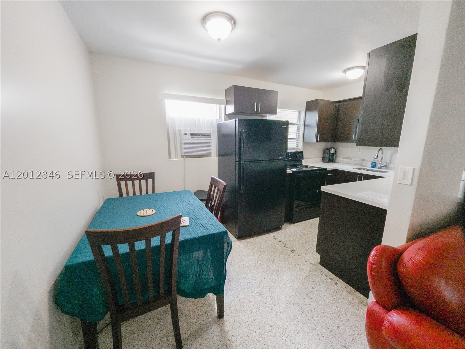 1220 SW 5th St – photo 4