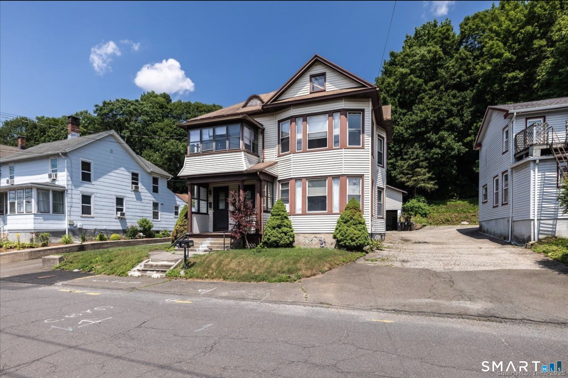 118 New Haven Avenue – photo 2