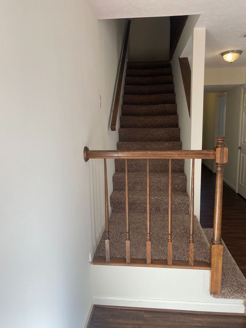 3 Bed 2 5 Bath Townhouse 5 Minutes From Old Forest Rd – photo 4