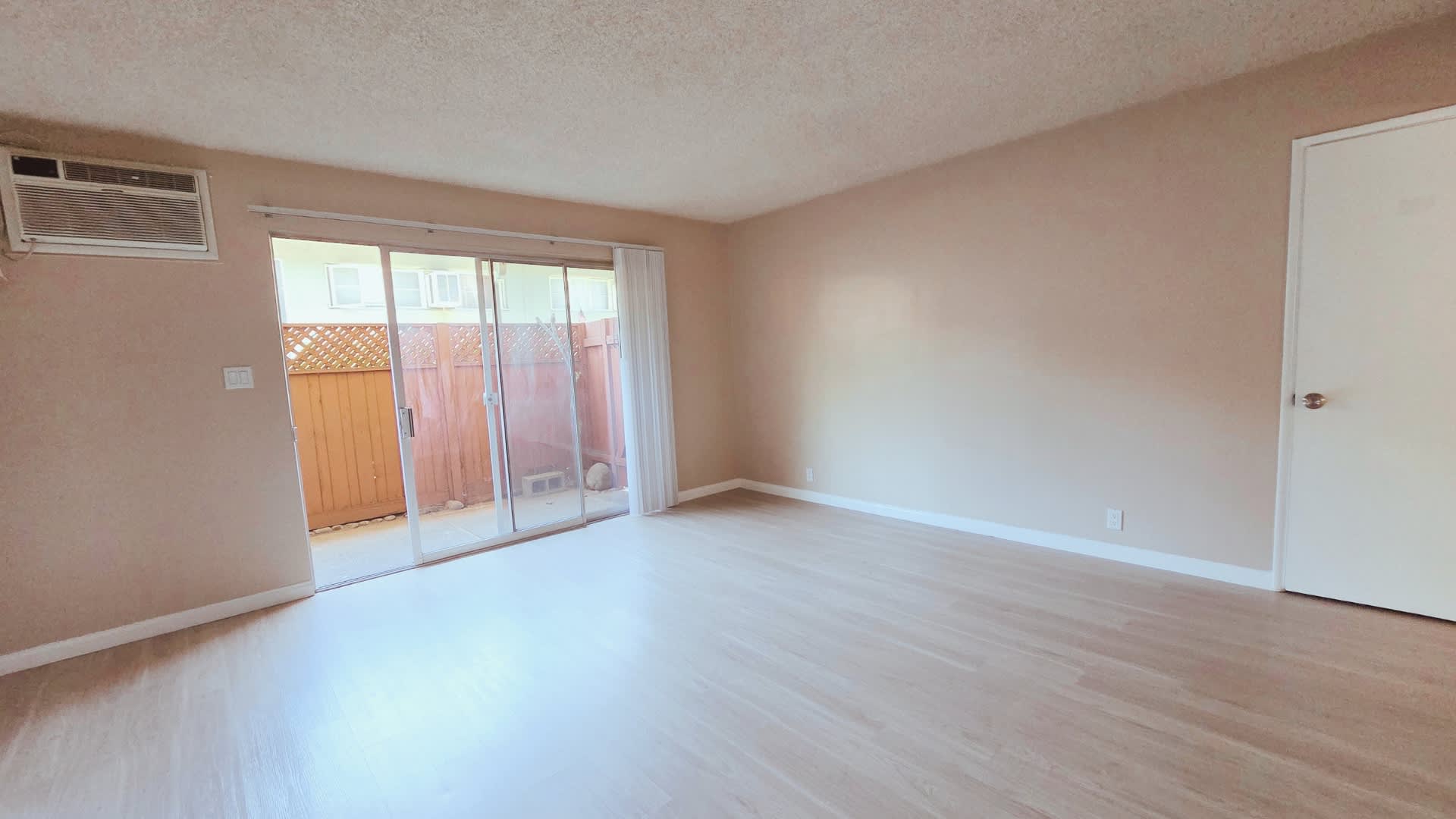 Huntington Villas – photo 3