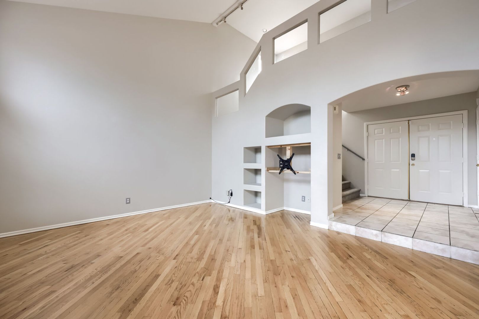 Spacious 3 Bedroom Home With Loft Backyard Retreat – photo 5
