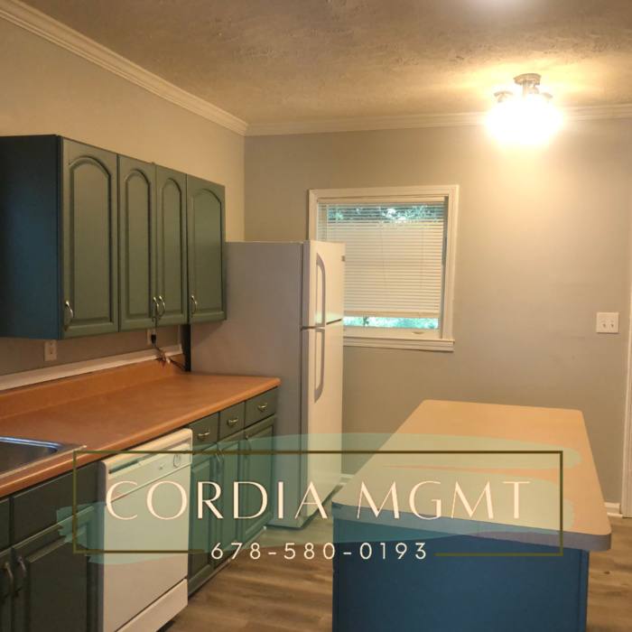 1742 Brewer Boulevard Southwest – photo 4