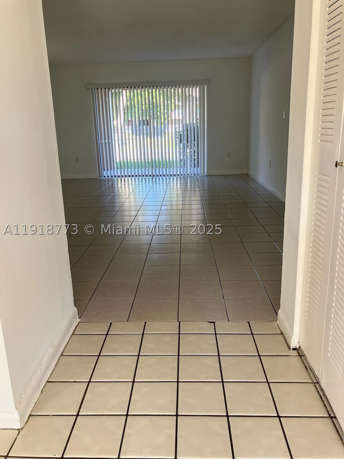 5200 Nw 31St Ave – photo 2
