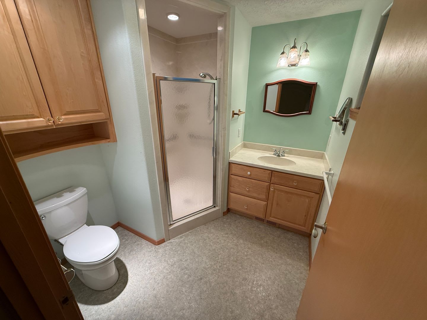 Huge Bedrooms 3 Bed 2 Bath – photo 5