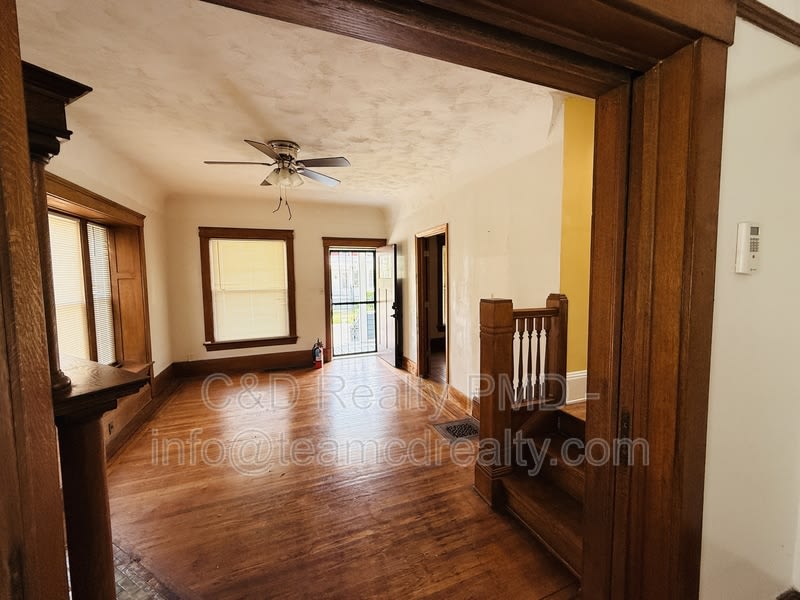 10749 Hull Avenue – photo 5