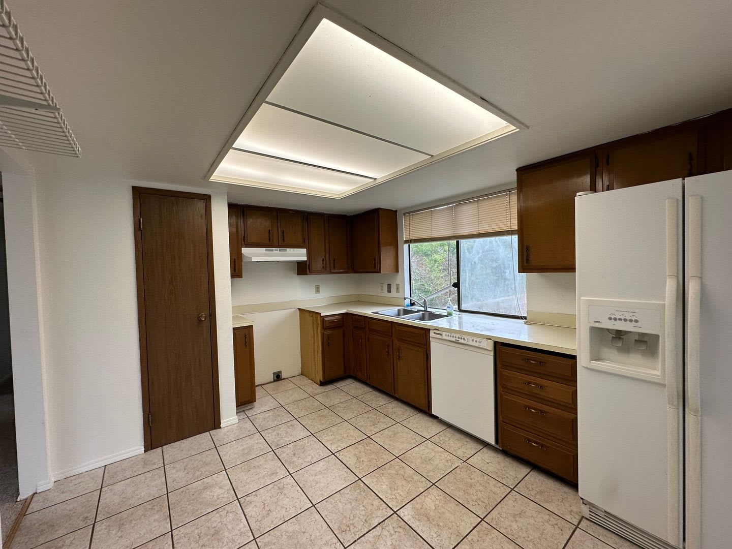 Charming 3-Bedroom Renton Home with Private Fenced Yard, Deck & 2-Car Garage! – photo 3