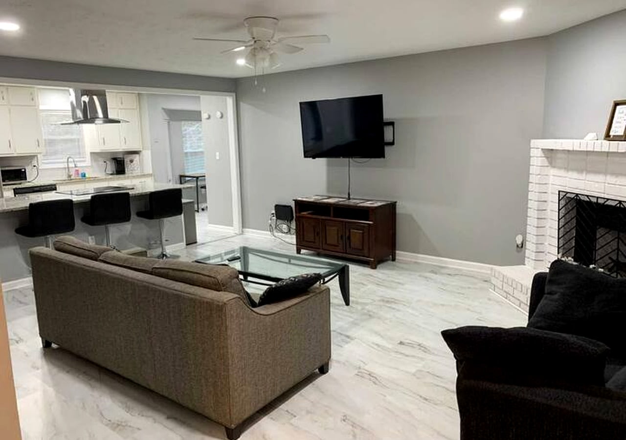 8672 Prather Drive – photo 1