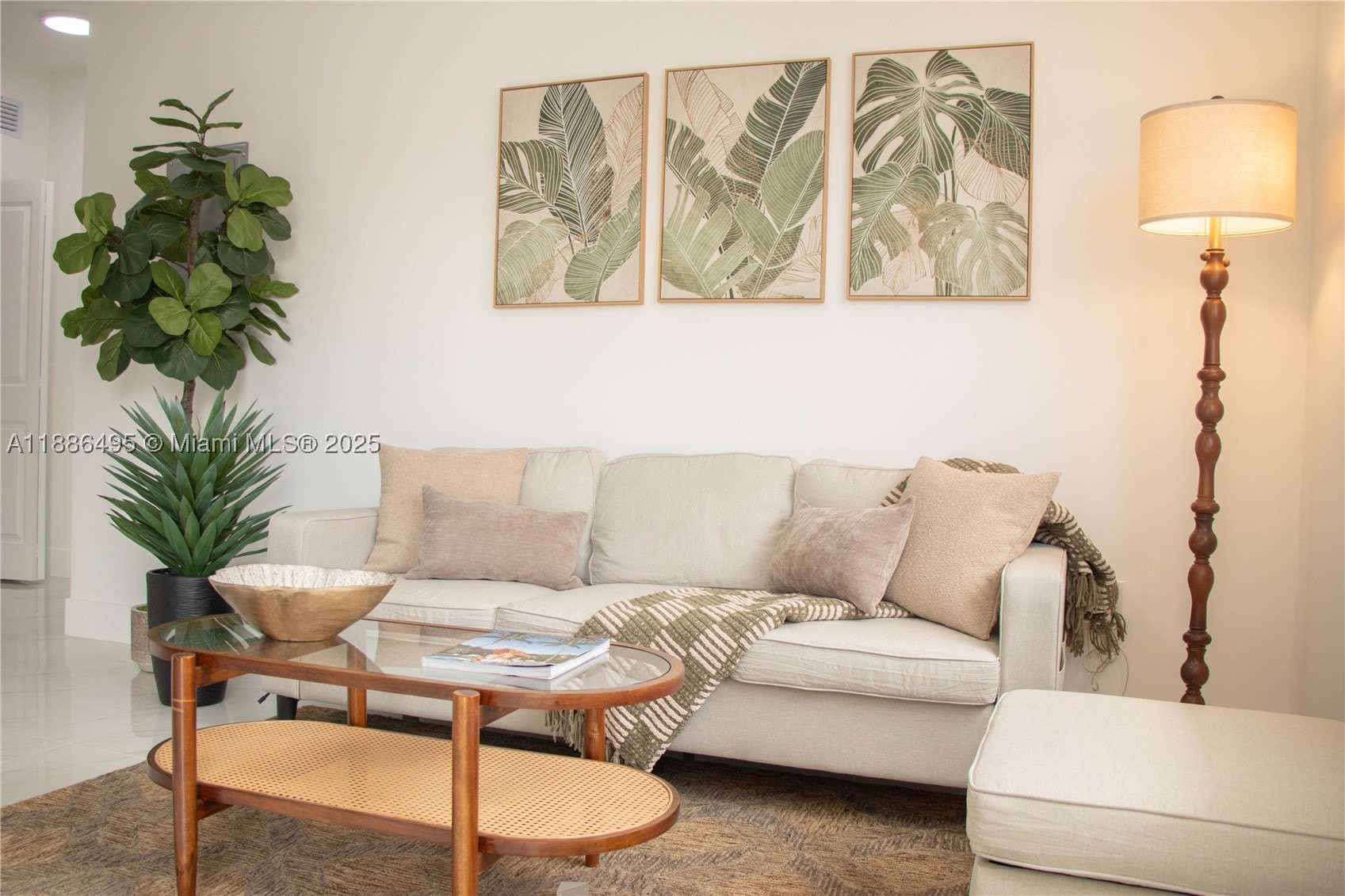1453 W 29Th St – photo 3