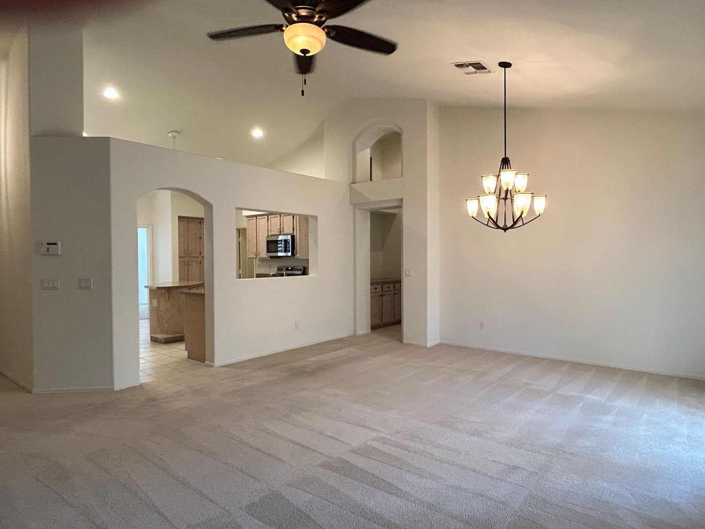 Scottsdale 3 Bed, 2 Bath Single Story Home PLUS Den – photo 3