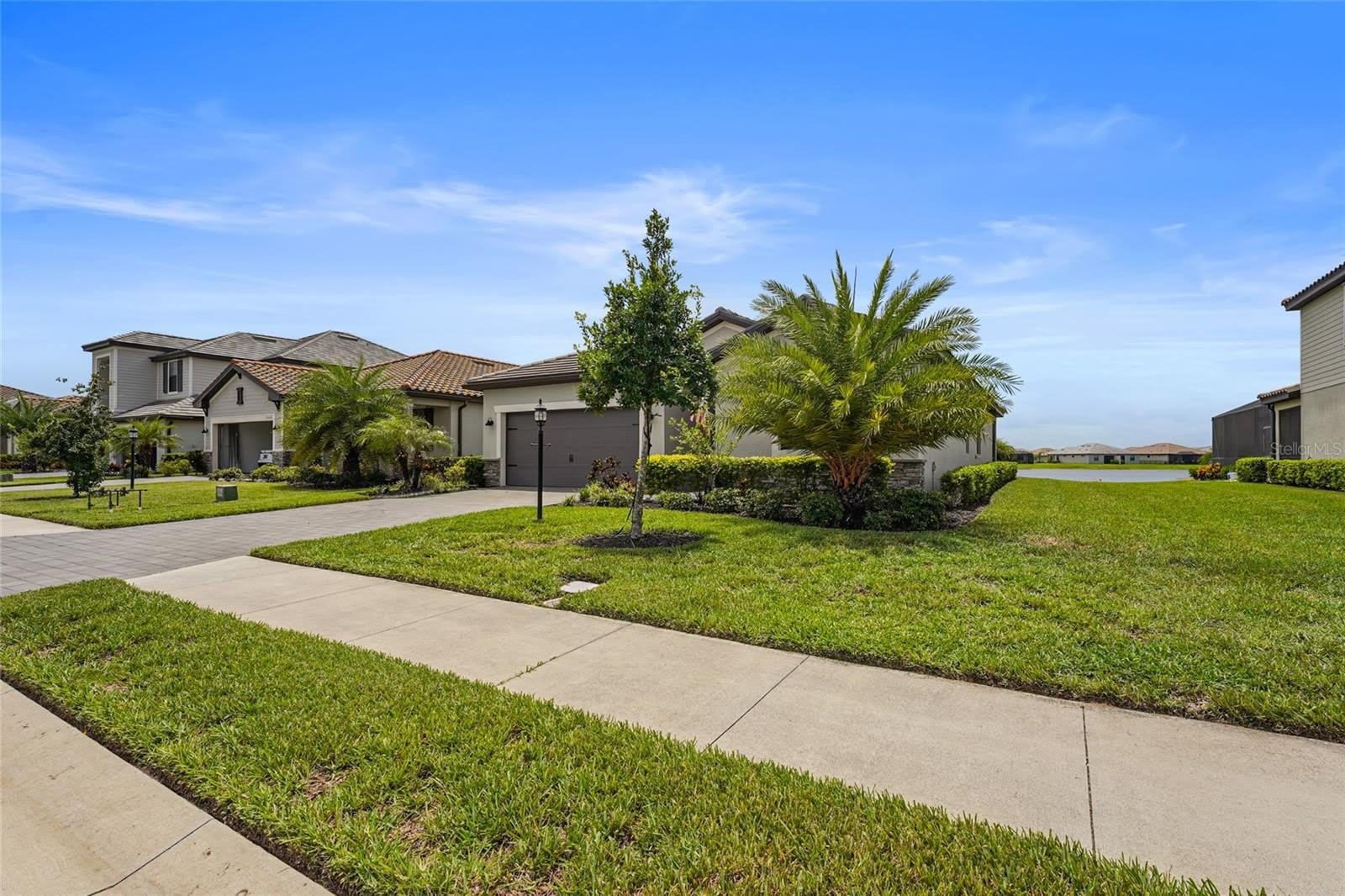 15522 ISLANDWALK Avenue – photo 3