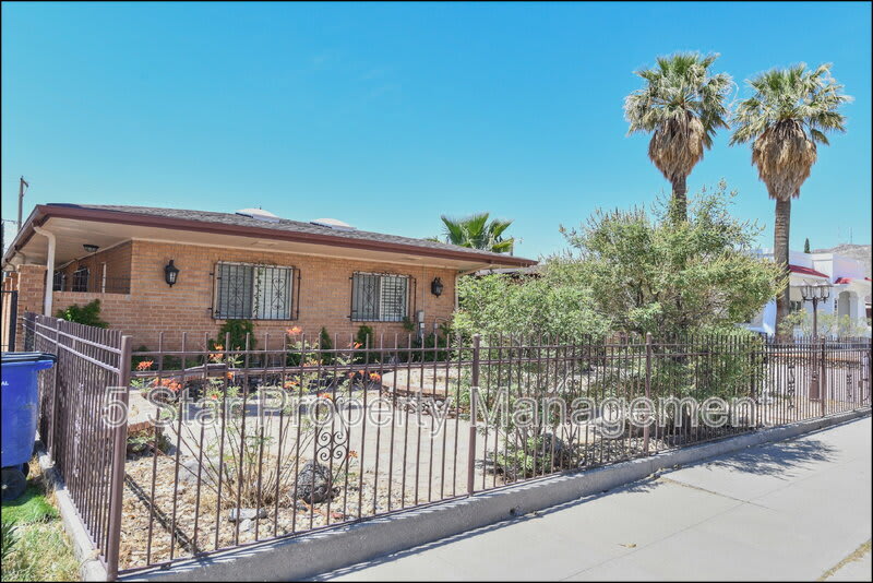 3030 Aurora Avenue – photo 3