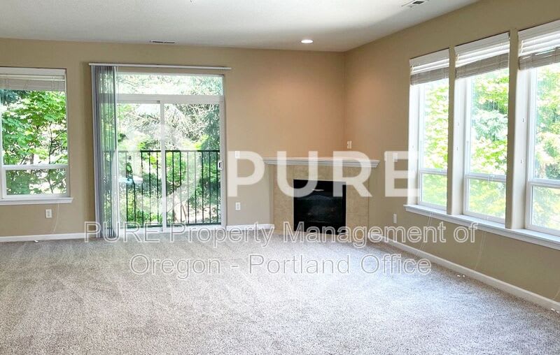 2806 Raymond St – photo 2