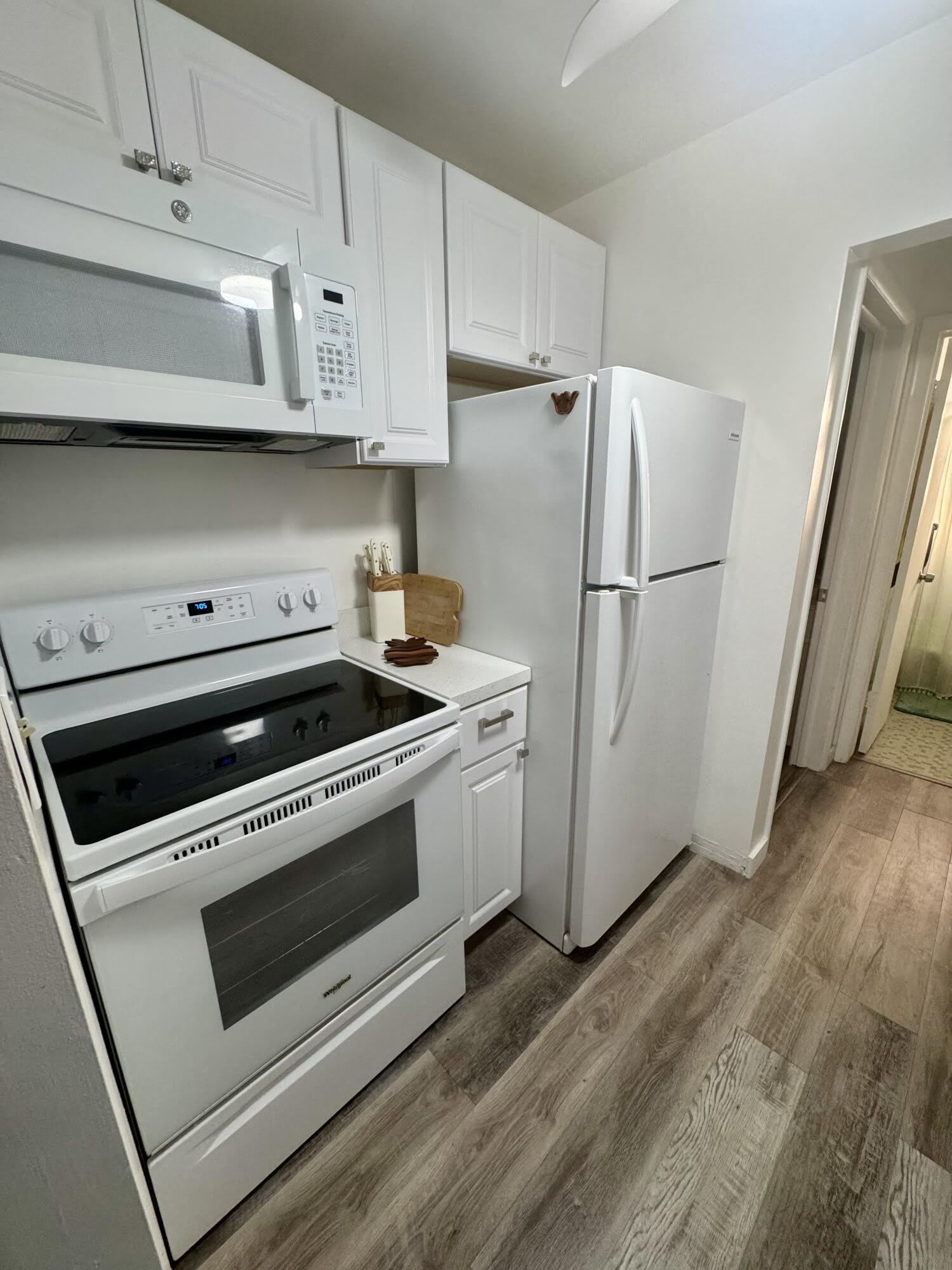 113 N Lakeside Drive – photo 2
