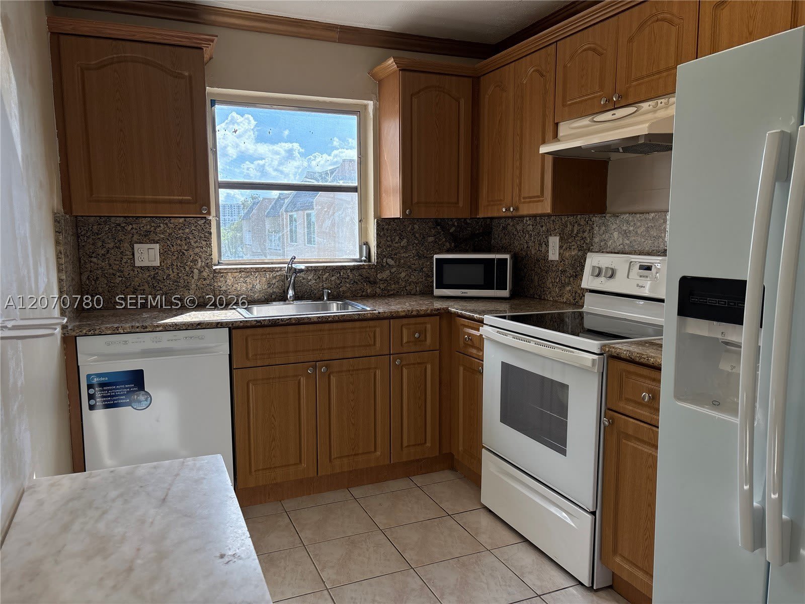 7725 SW 86th St – photo 2
