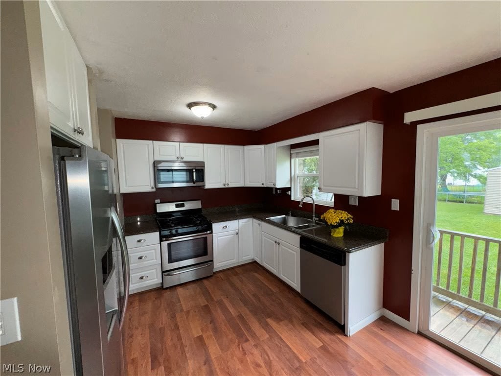 1214 Bryce Avenue – photo 2