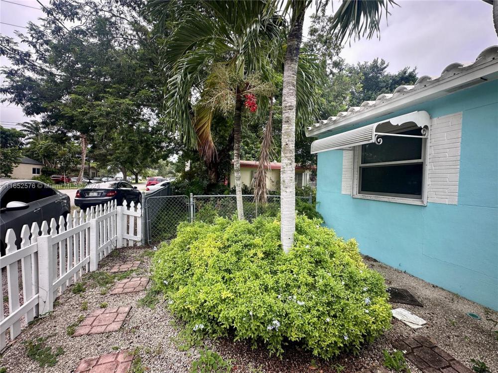 1307 N 23Rd Ave – photo 1