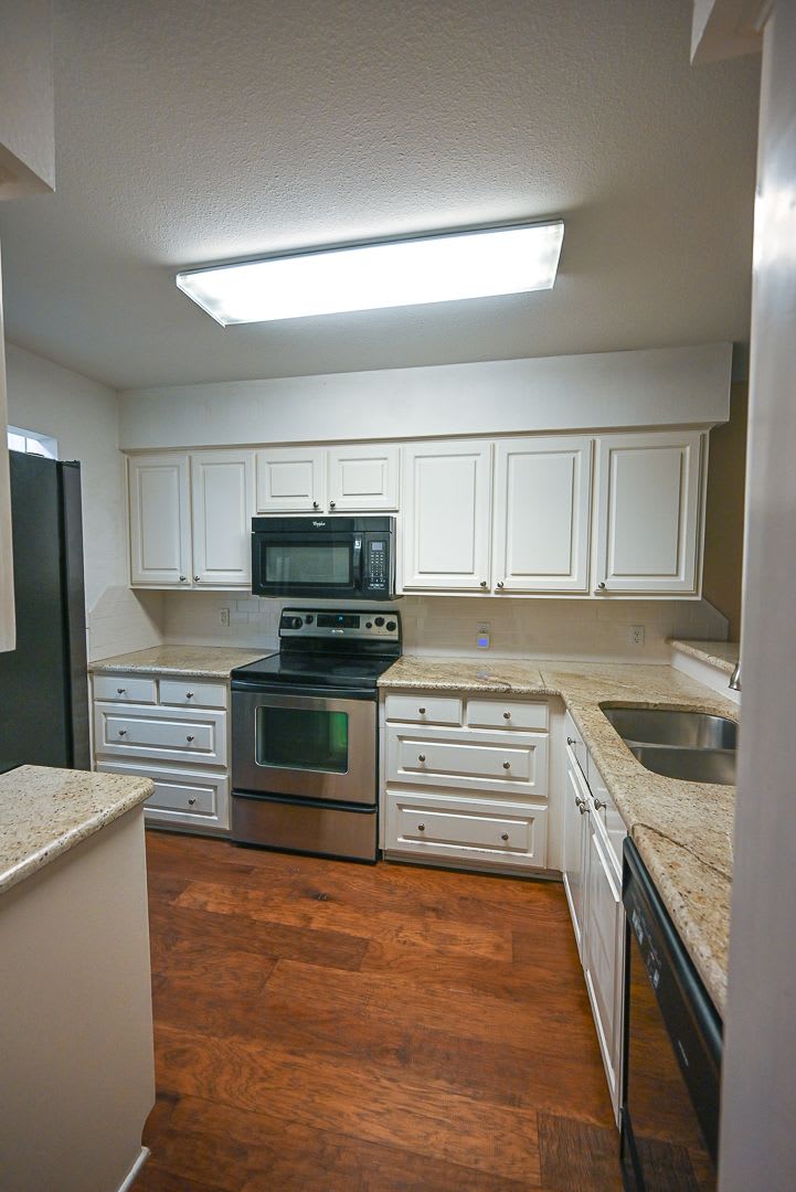 Beautiful 3 bedroom 2 bath Runaway Bay, TX – photo 4