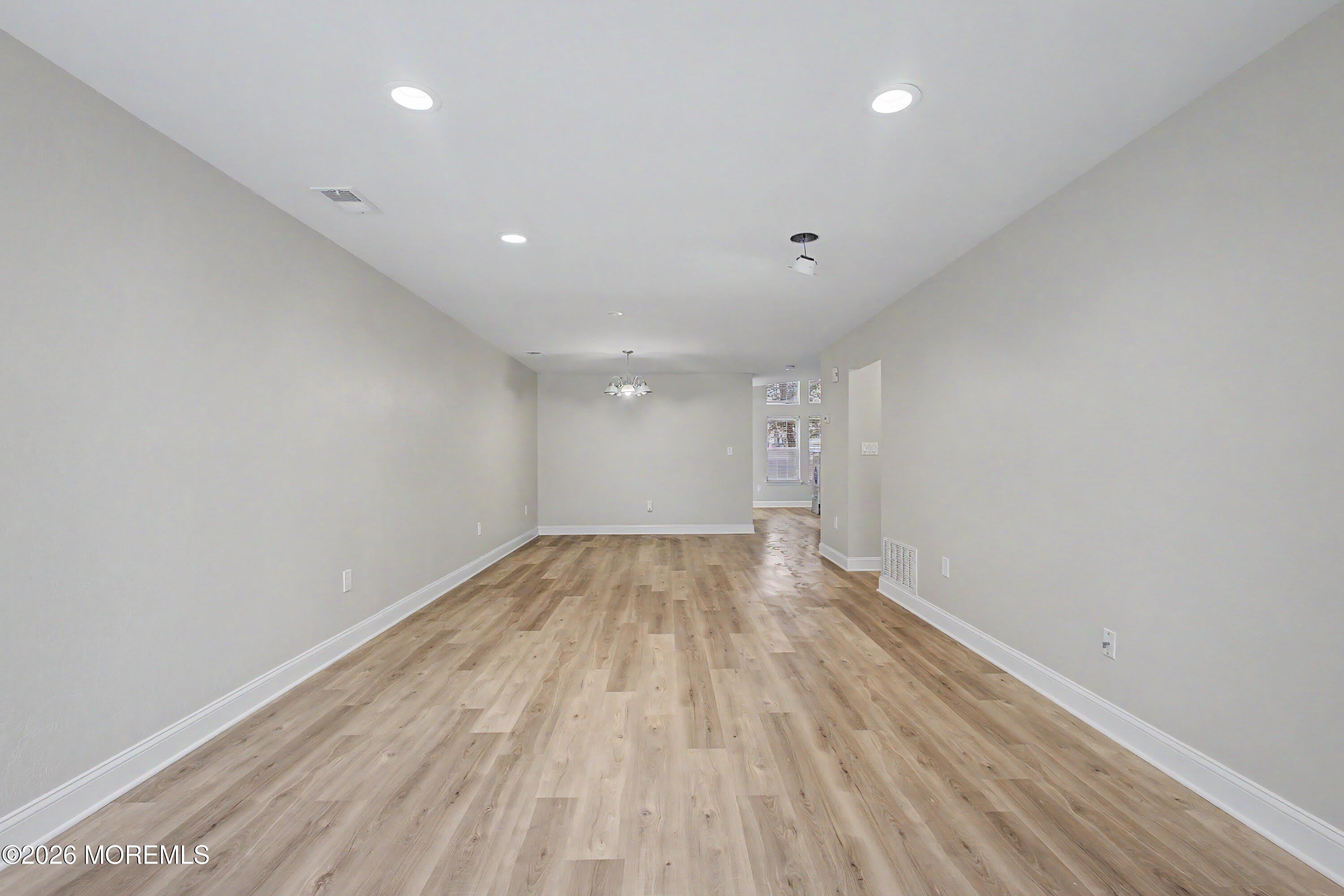 77 Picket Place – photo 4