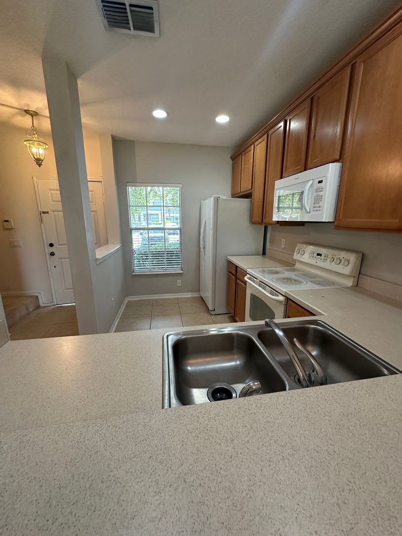 2 Bedroom 2 5 Bath Condo With Dual Primary Suites Available Now – photo 4
