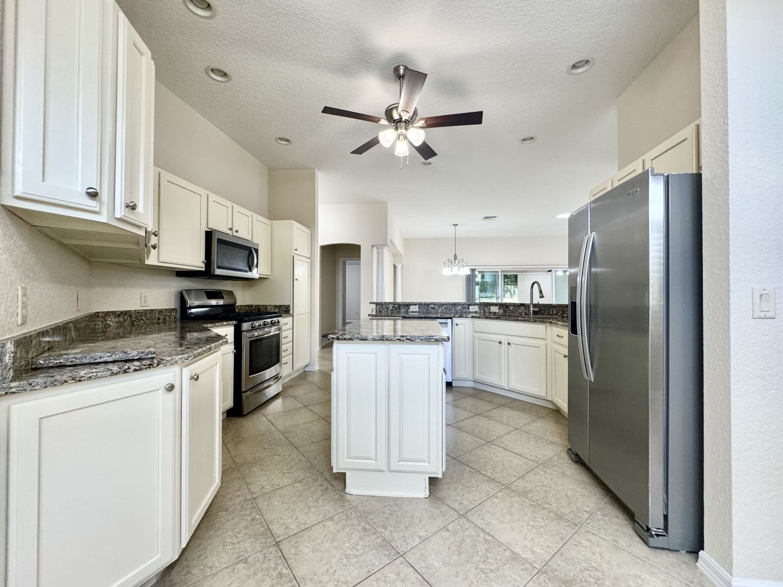 487 Thistledown Way – photo 5