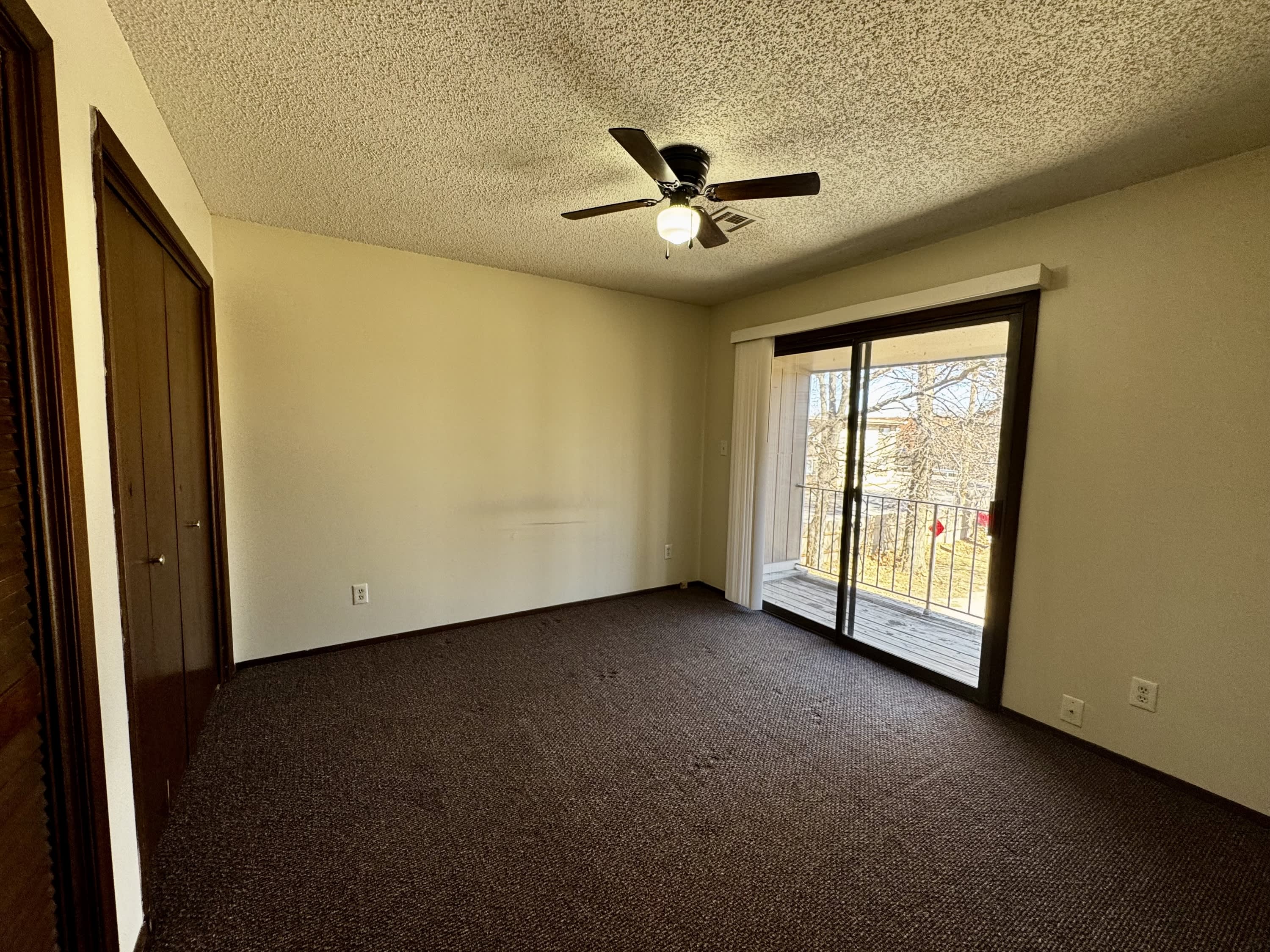 1035 South Kansas Avenue – photo 4