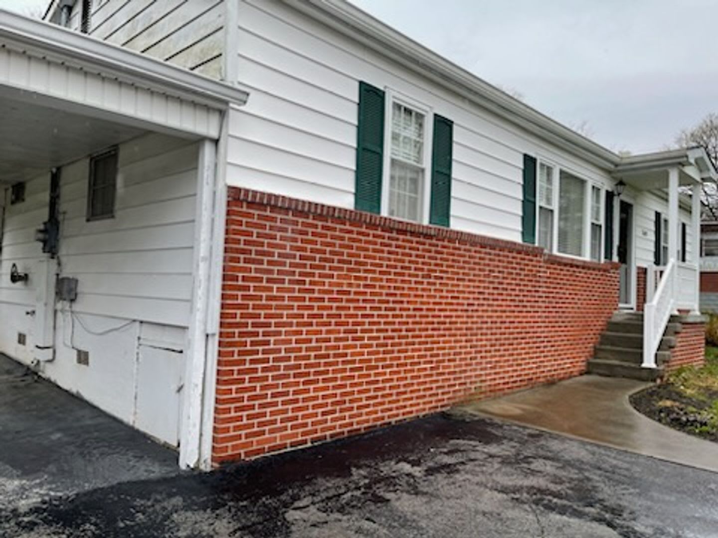 MOVE IN READY! – photo 2