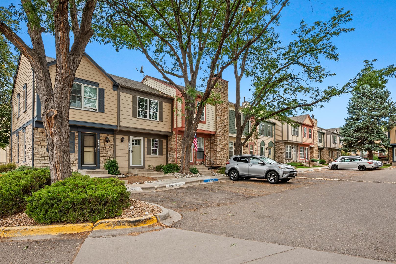 Beautiful 2 Bedroom Westminster Townhome With Private Patio – photo 1