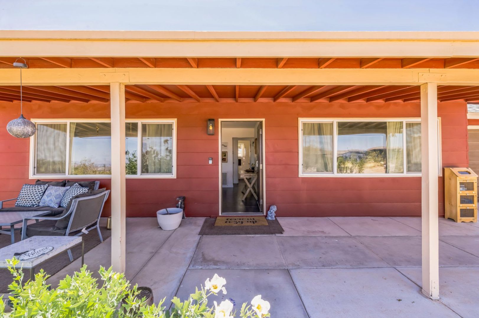 3 Bedroom 1.5 Bath Modern Farmhouse near JT National Park – photo 2
