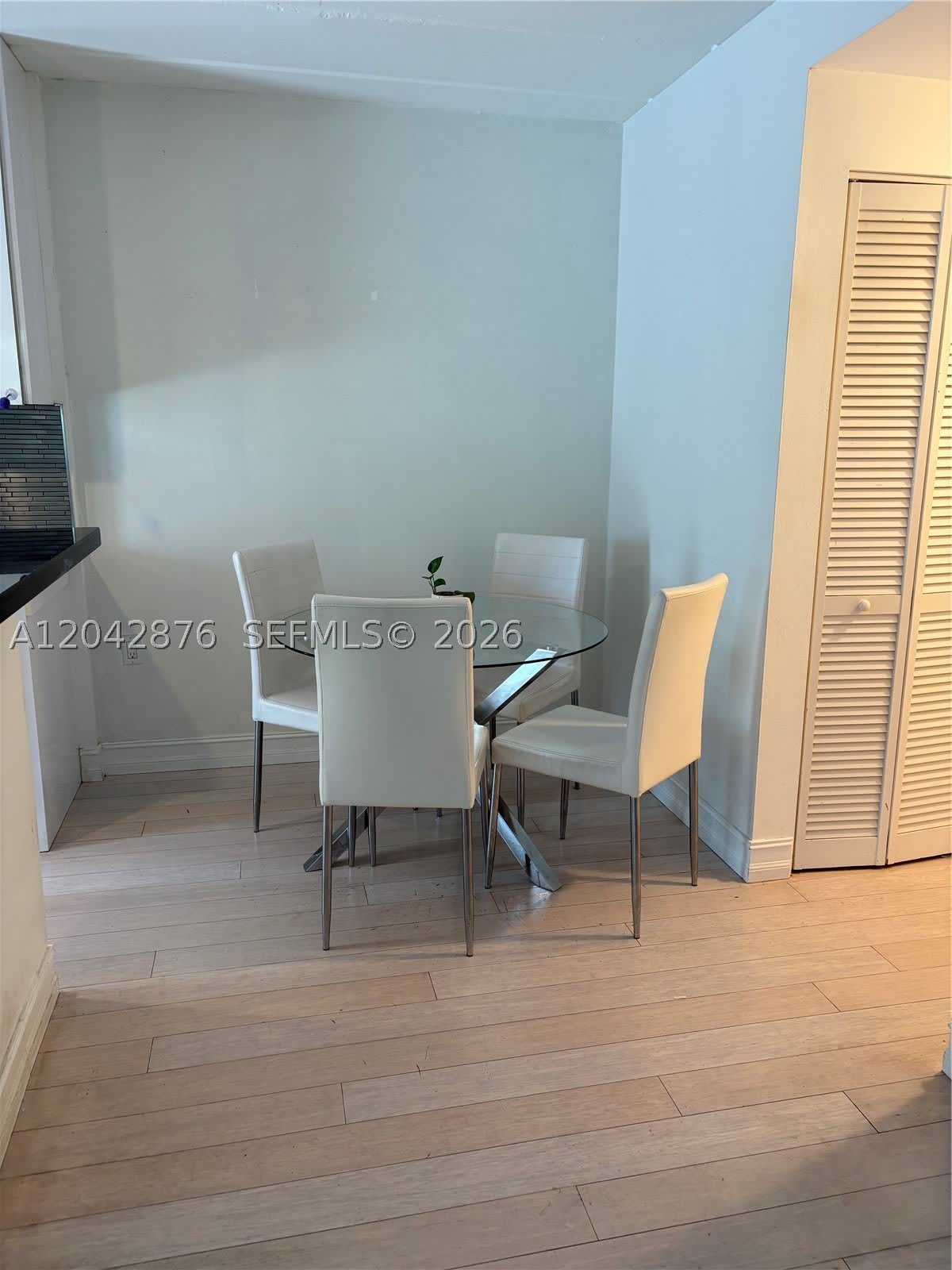 1545 Euclid Ave – photo 4