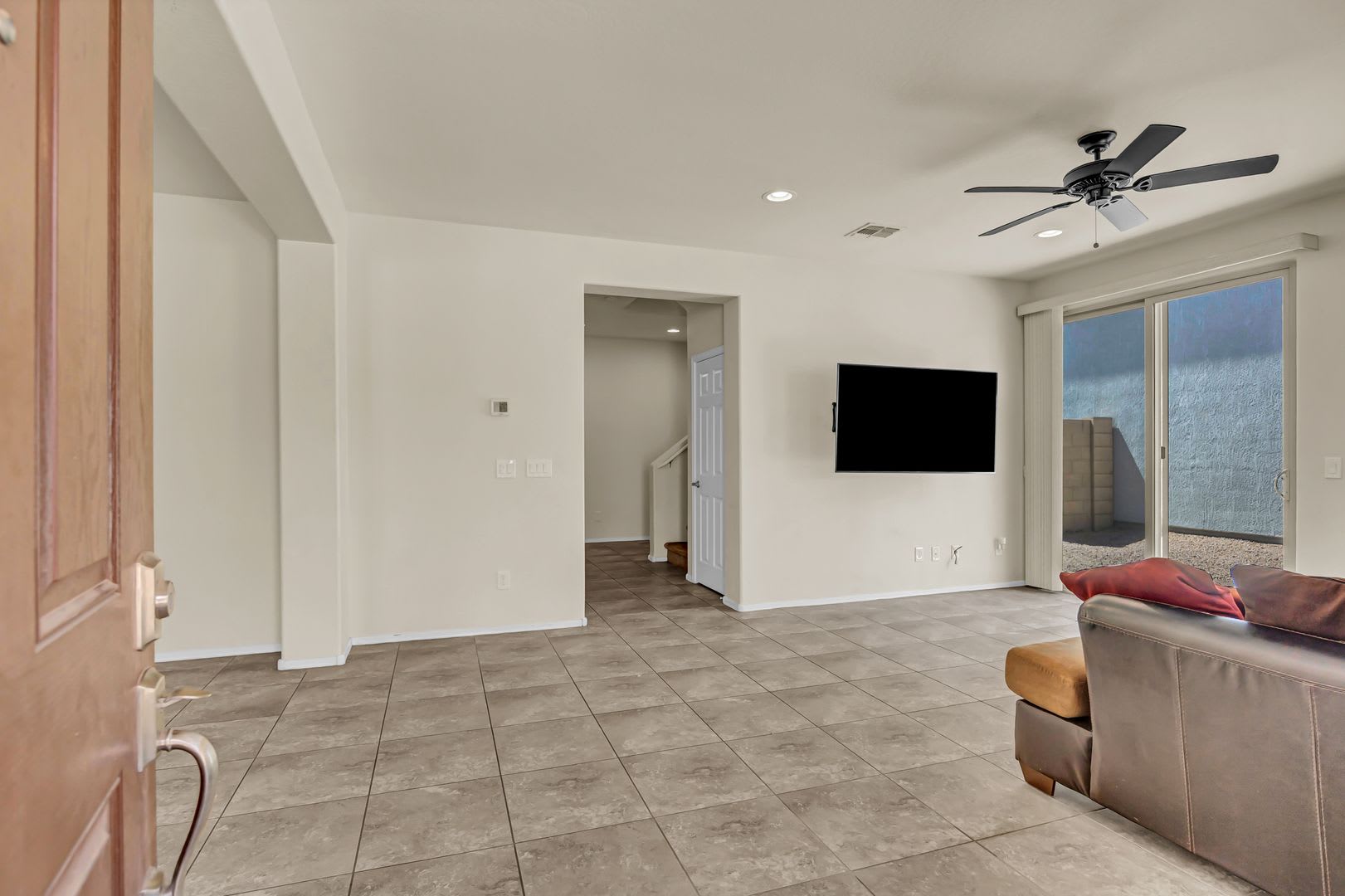 5662 E Butte St – photo 4