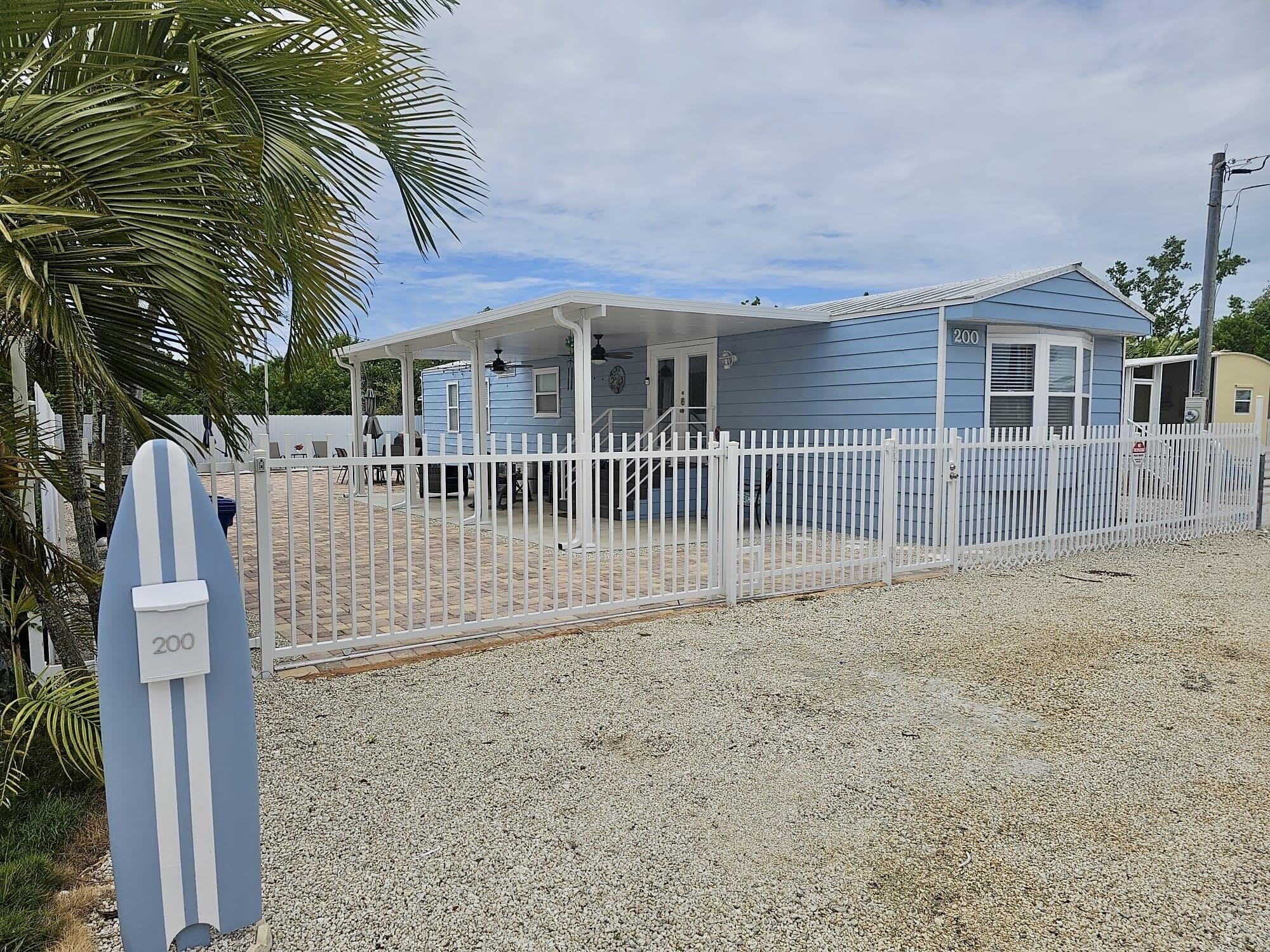 200 Buttonwood Avenue – photo 1