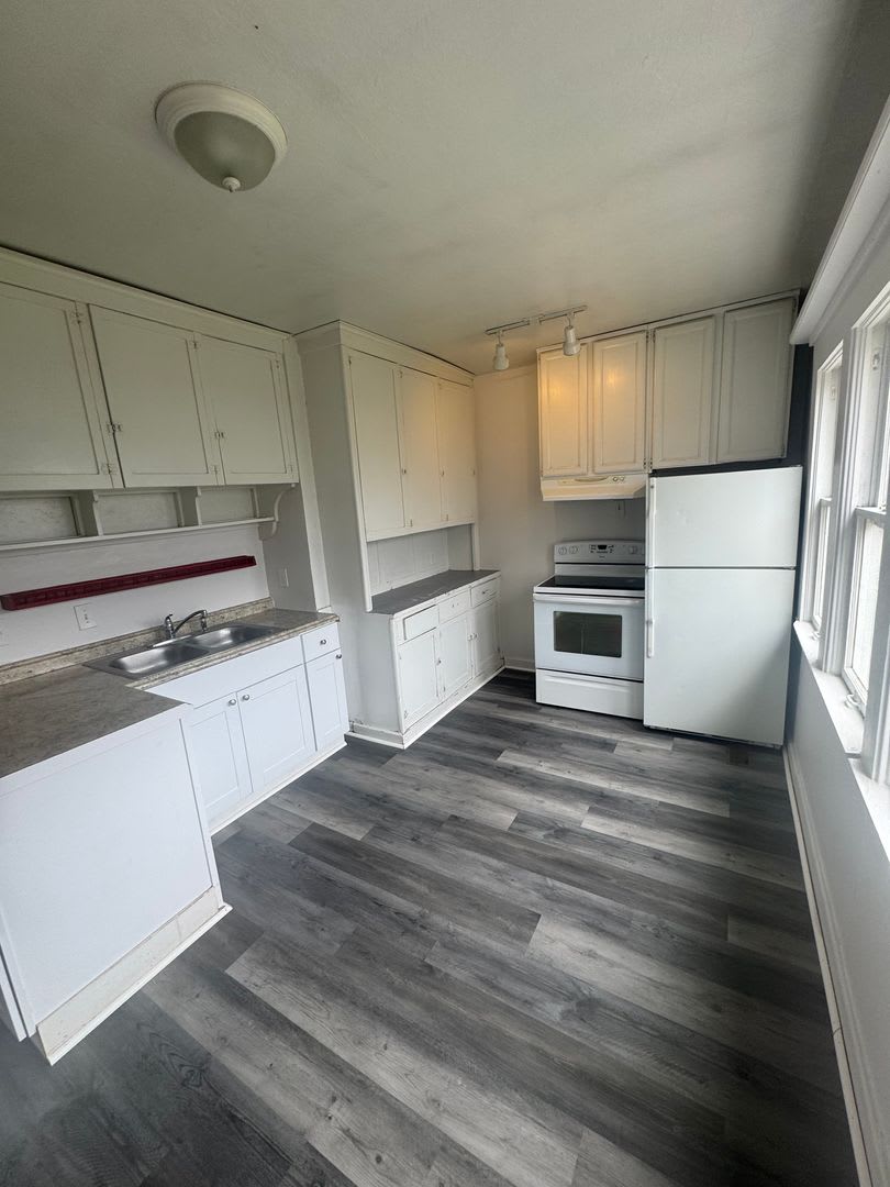 8190 Quebec St – photo 2