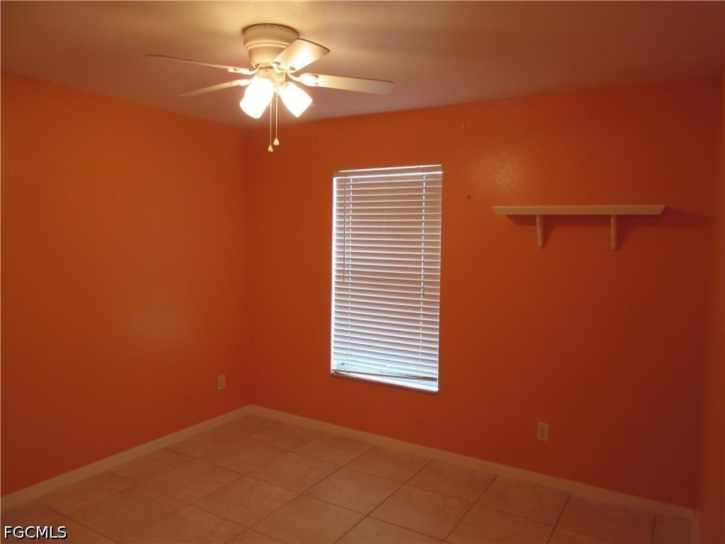 271 SW 4th Street – photo 4