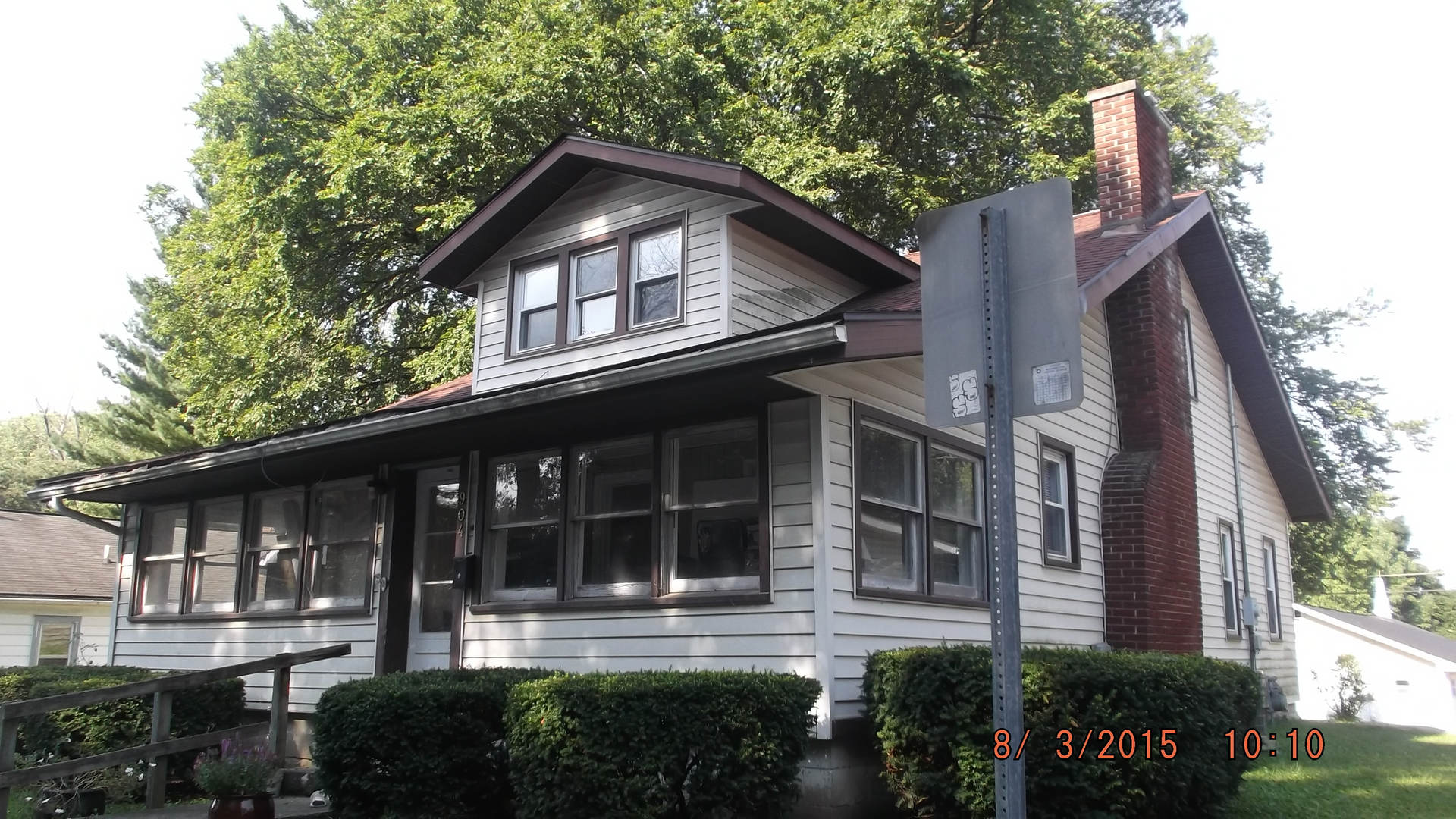 Available August! 4/5BR, 2BA Campus and Bryan Park! – photo 1