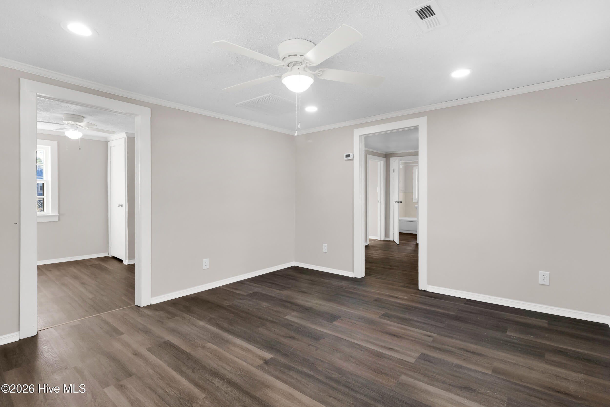 211 Lawson Street – photo 4