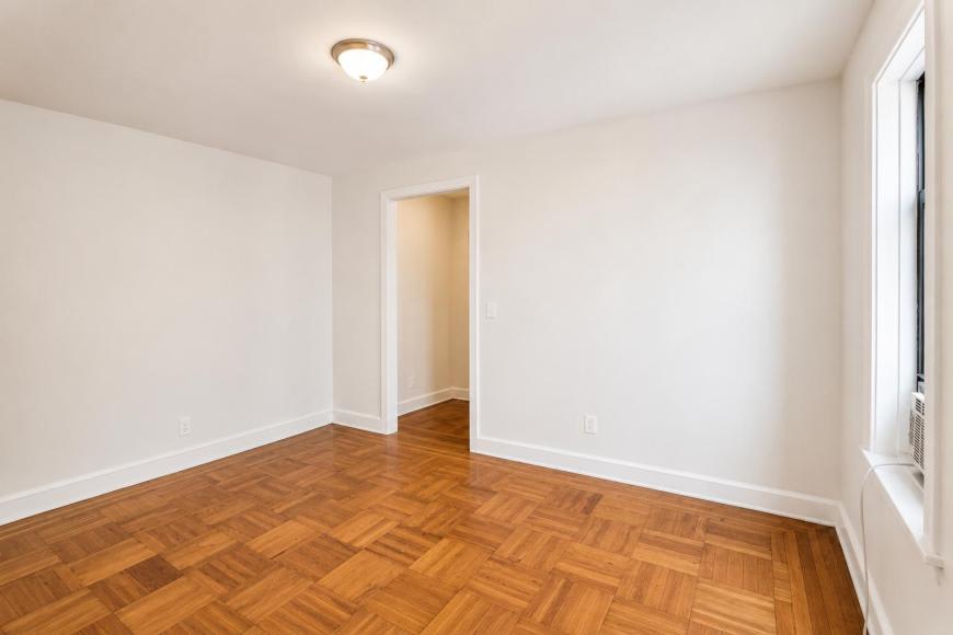 540 Fort Washington Avenue – photo 3