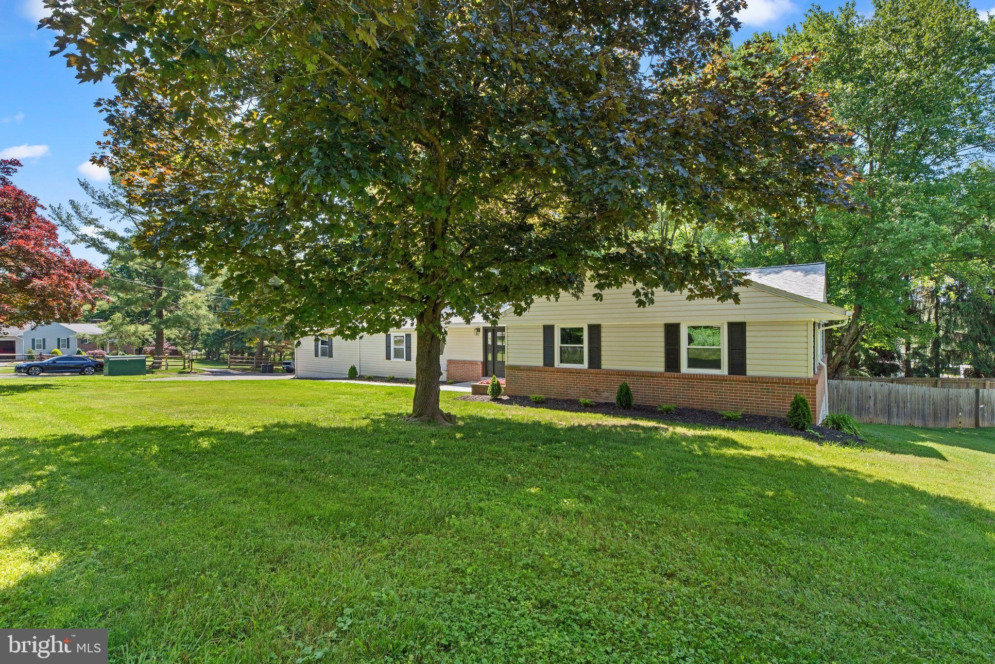 14906 DUNSTAN Lane – photo 2