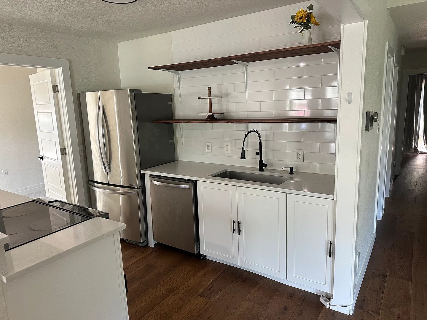 Room In 4 Bedroom Home In Austin – photo 1