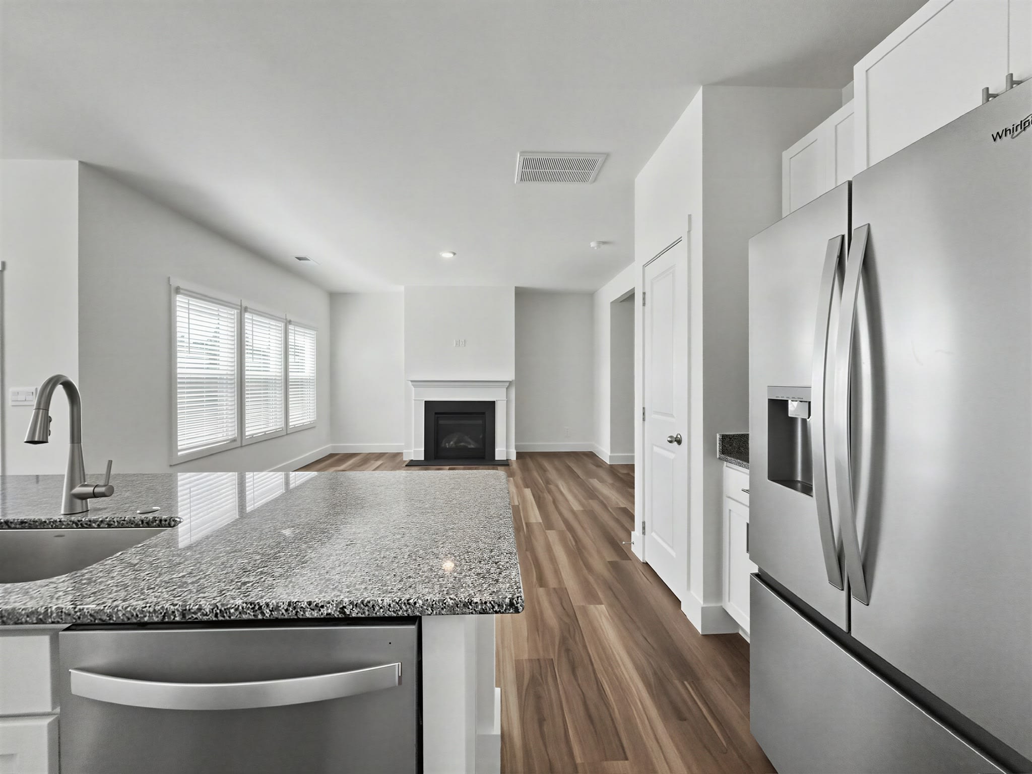 5166 Runnerstone Rd – photo 3