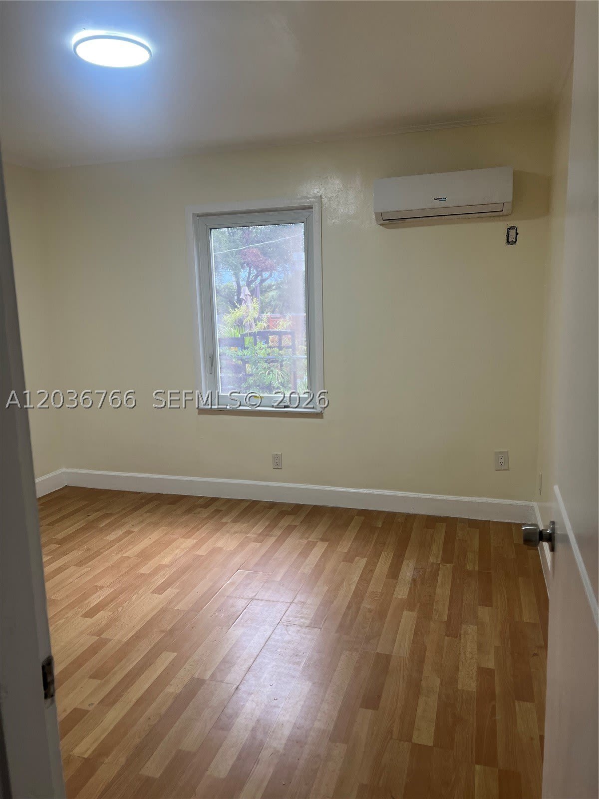 241 SW 3rd Ter – photo 4