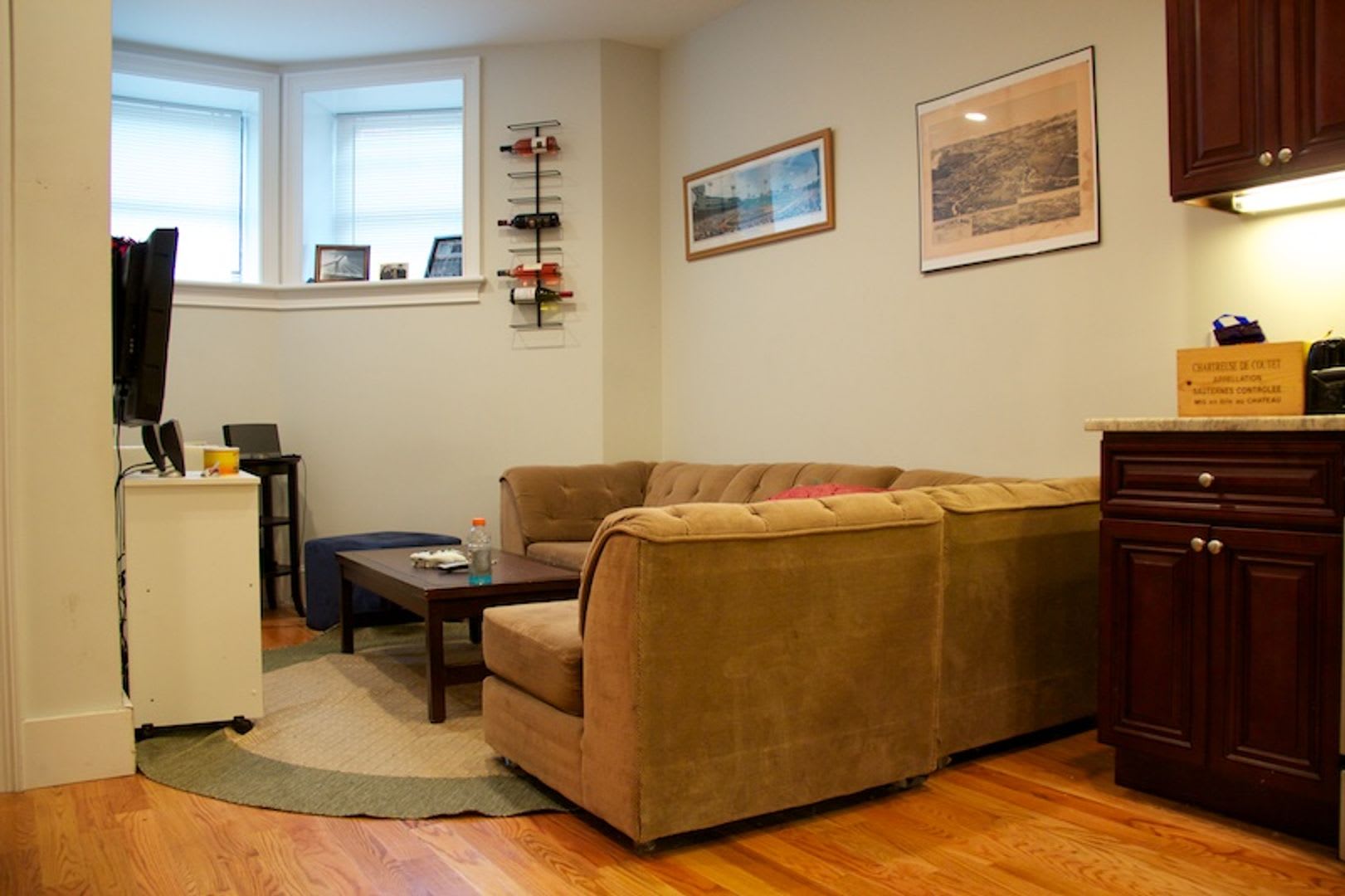 Charming 3 Bedroom – photo 2