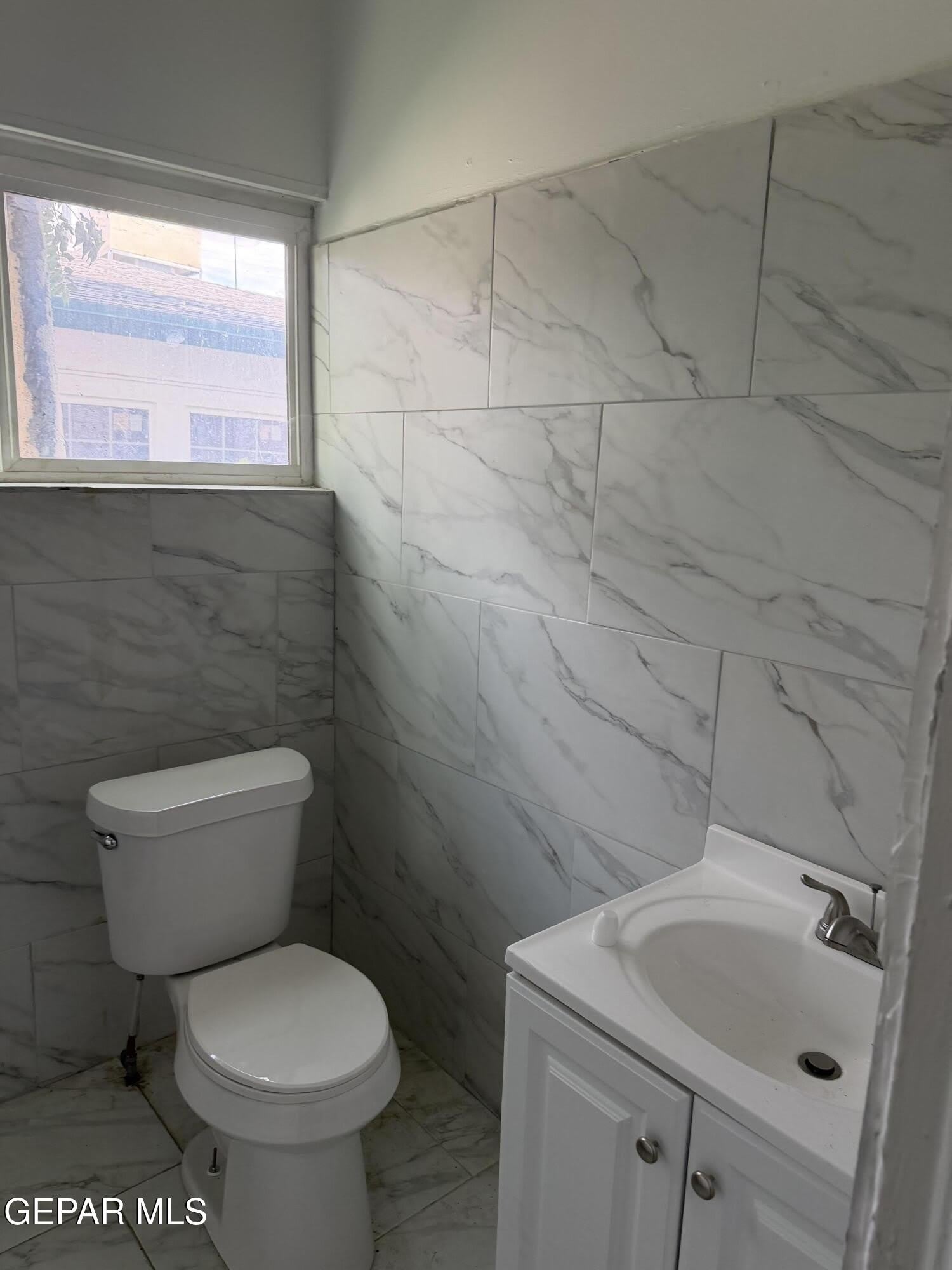 1025 Magoffin Avenue – photo 4