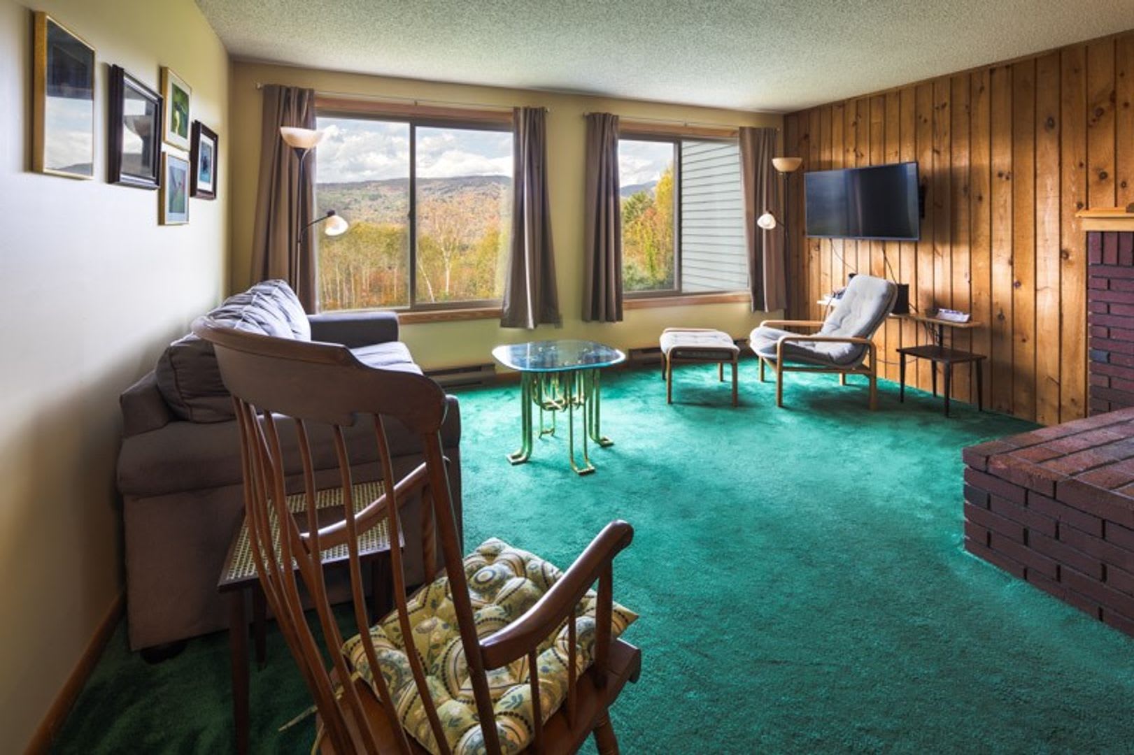2 Bed 2 Bath Furnished Winter Seasonal 6Mo Rental Available Nov 1 1750 Mo – photo 3