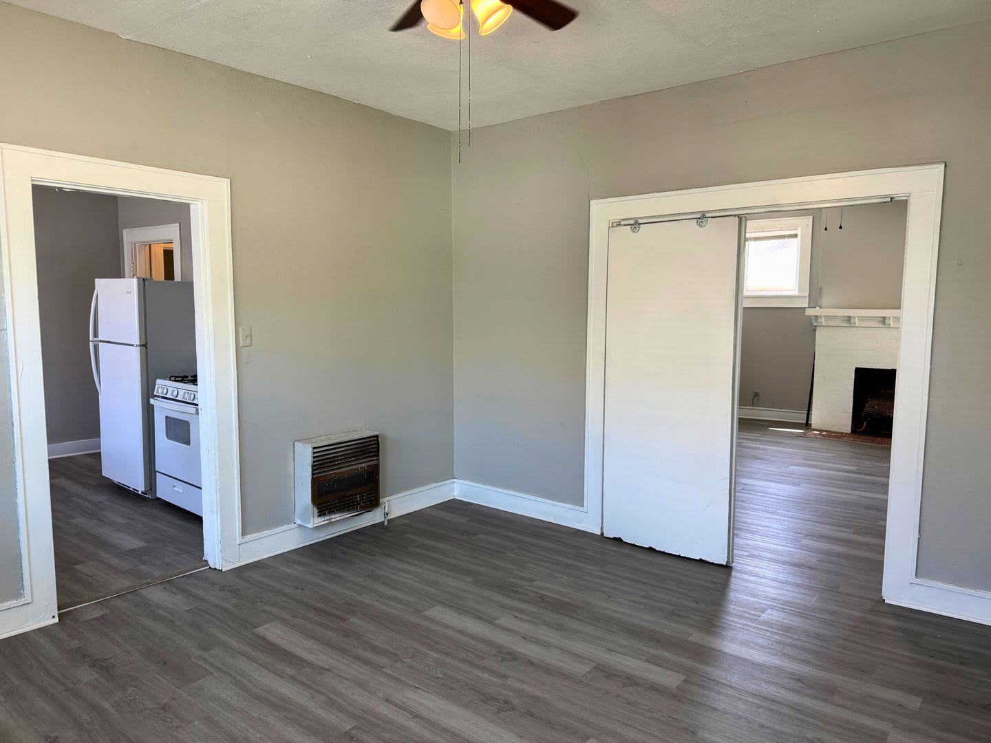2 Bed 1 Bath Corner-Lot Home w/ Huge Front Porch In Floral Heights! – photo 5