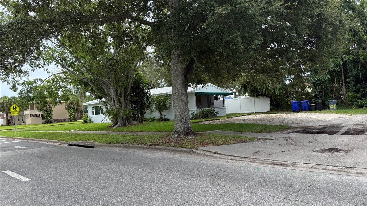 2065 19th Avenue – photo 2
