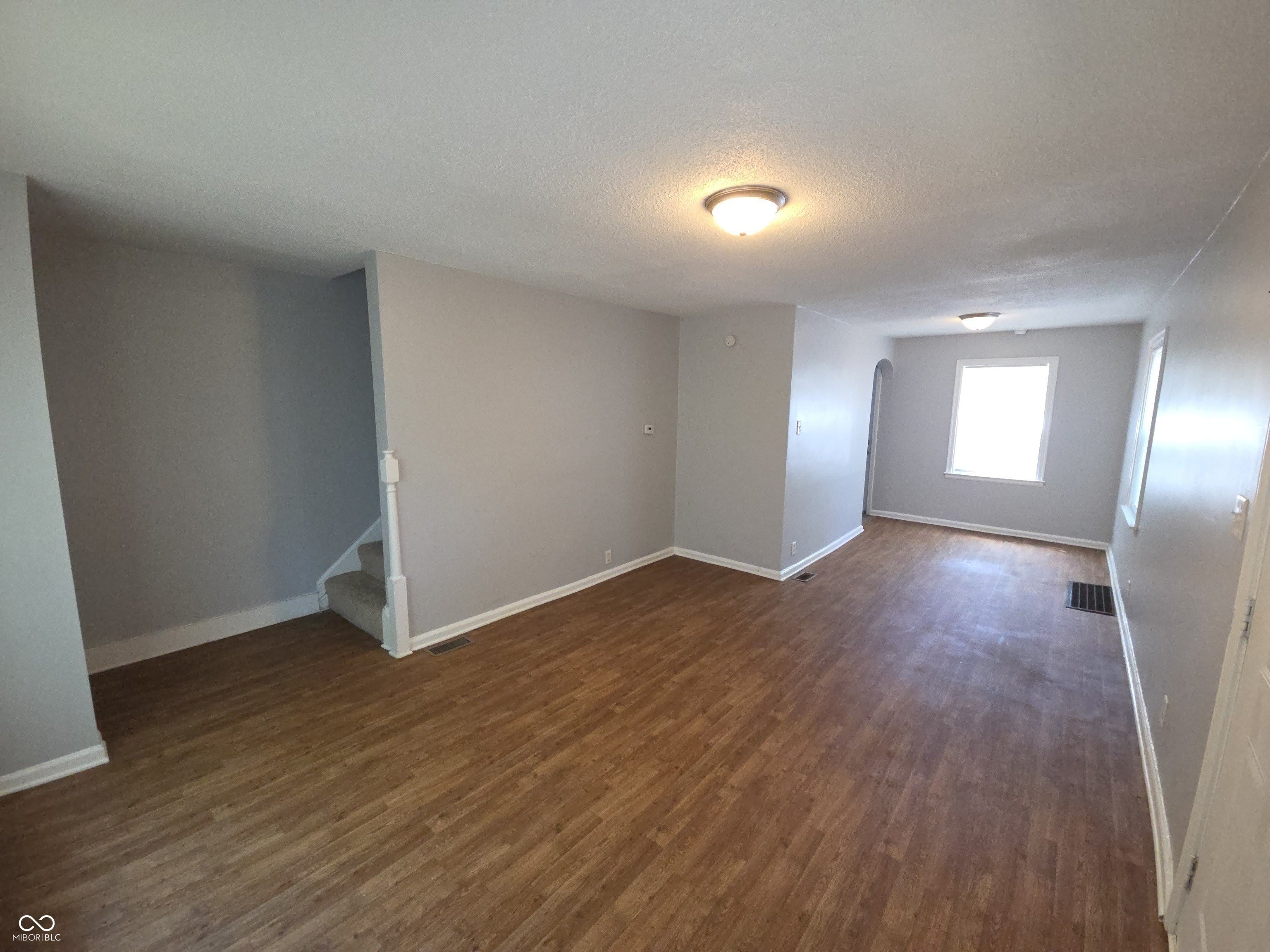 2221 E 38th Street – photo 3