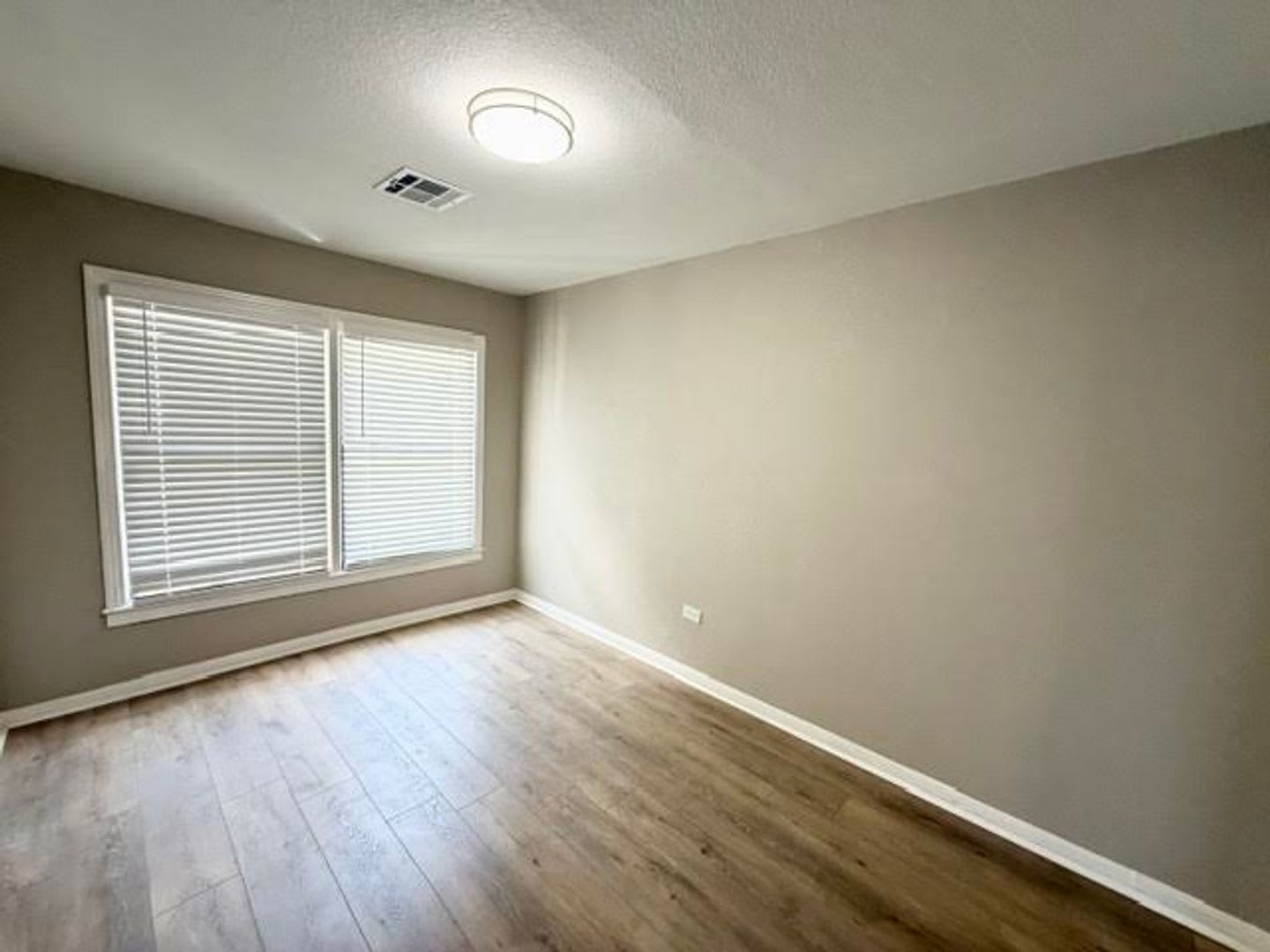 3500 Leland Ave – photo 4