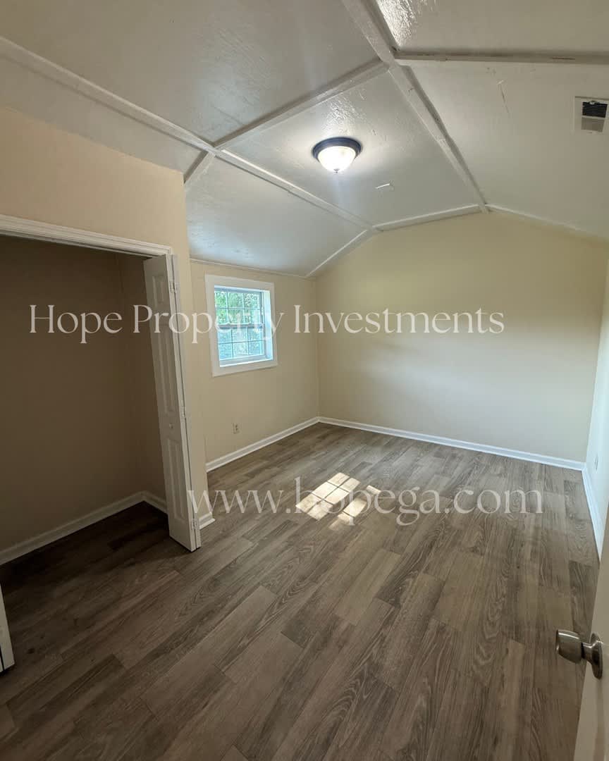 SENOIA- 26506 Highway 85 2 bedroom 1 bath on 2 Acre lot – photo 2