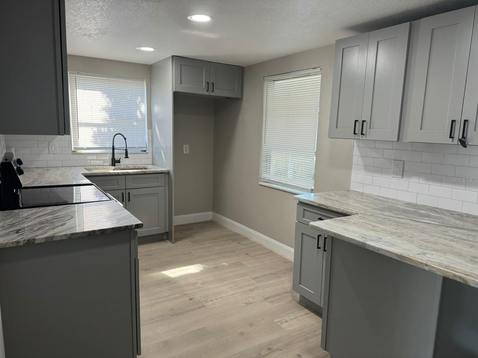 7605 EMBASSY Boulevard – photo 4